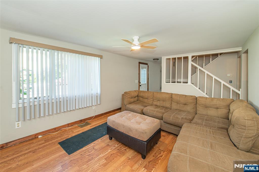 520 Skyline Lake Drive