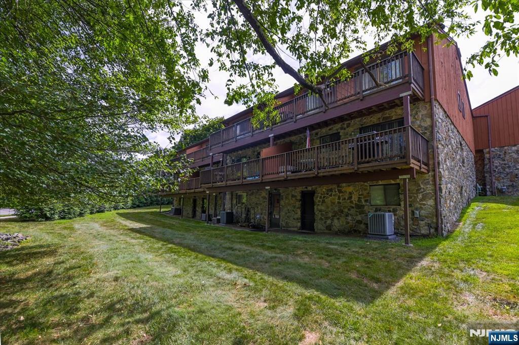 7 Brookside Heights 7F