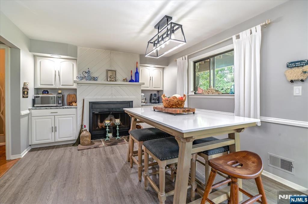7 Brookside Heights 7F