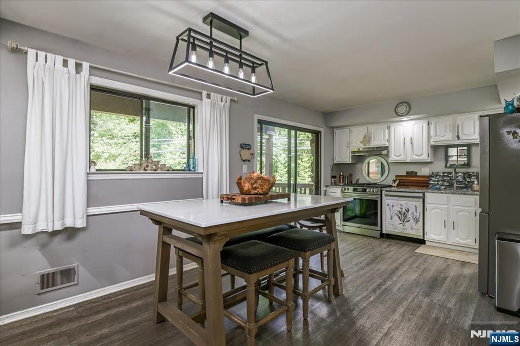 7 Brookside Heights 7F