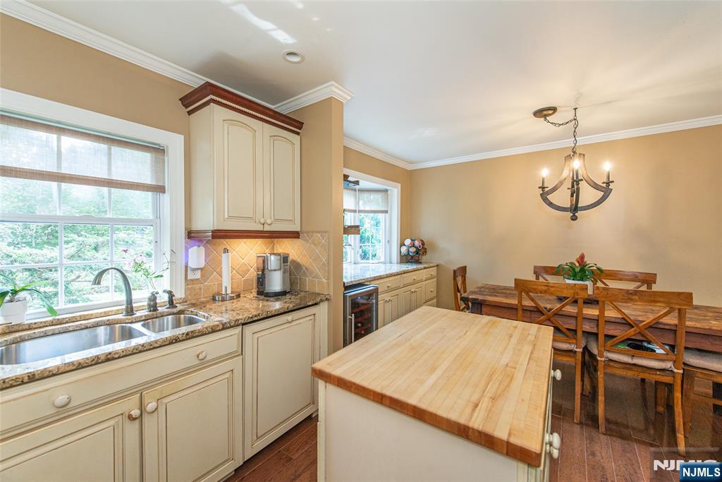 76 Windbeam Avenue