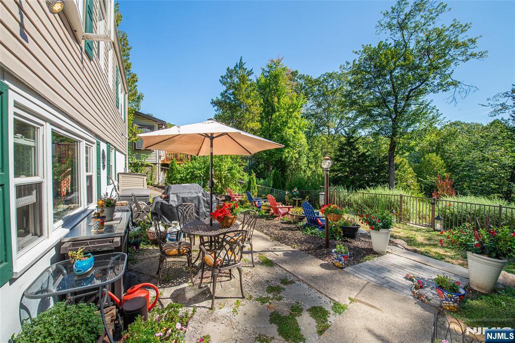219 Skyline Lake Drive