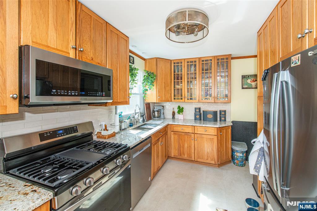 219 Skyline Lake Drive