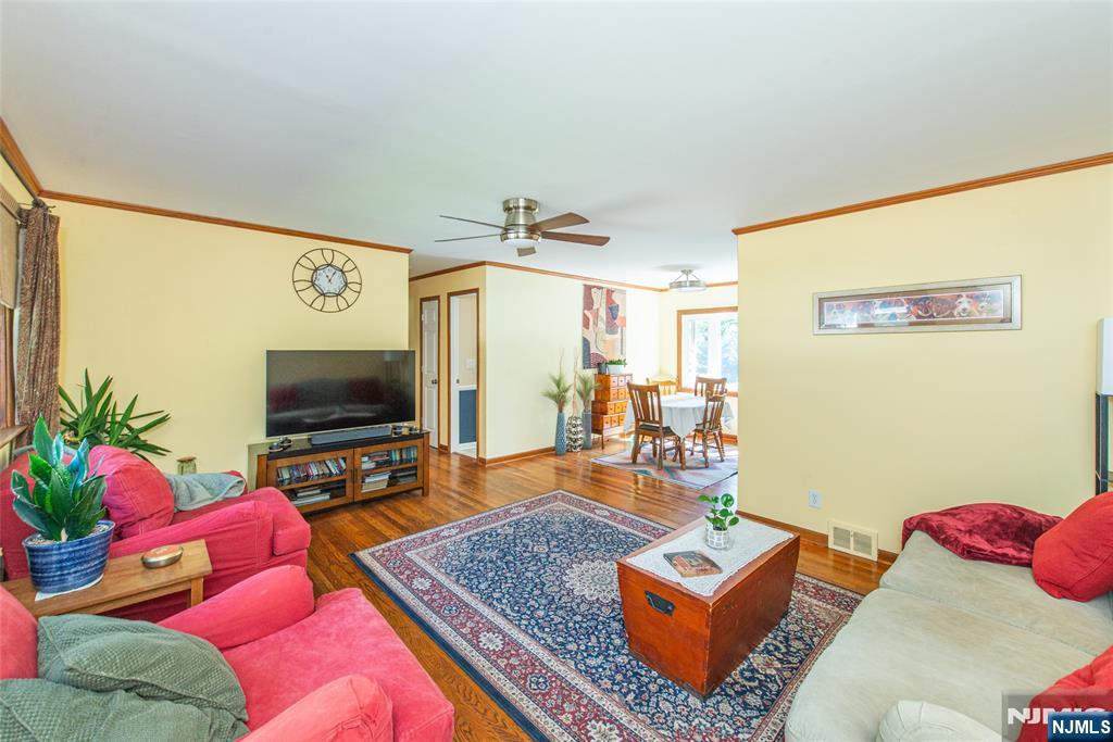 219 Skyline Lake Drive