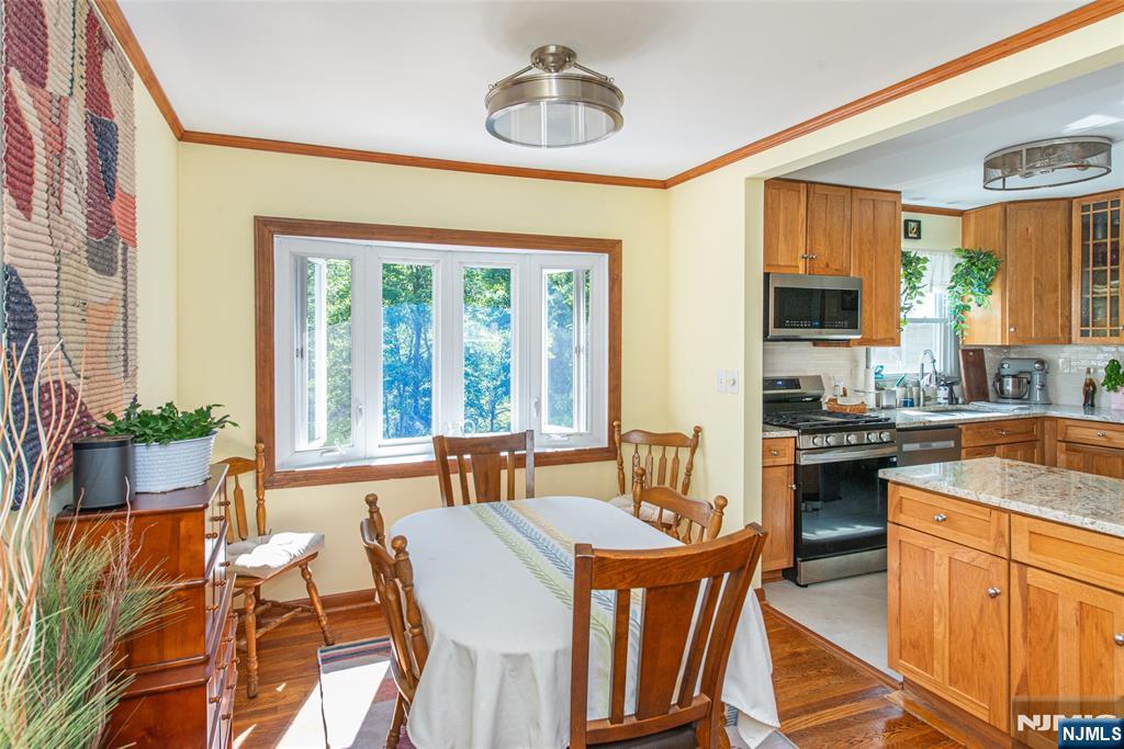 219 Skyline Lake Drive