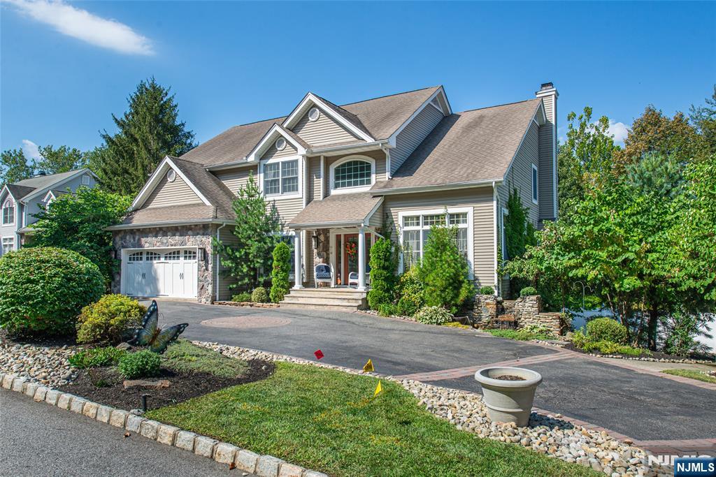 35 Ramapo Mountain Drive