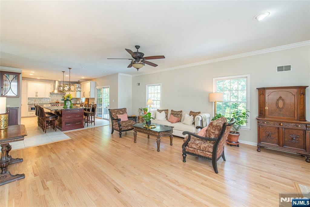 35 Ramapo Mountain Drive