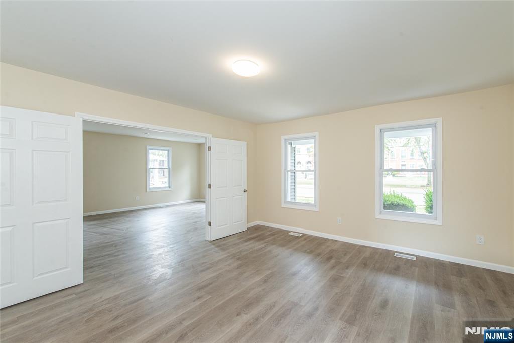 55 Lakeside Avenue