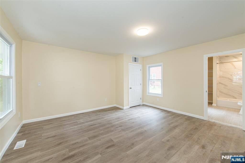 55 Lakeside Avenue