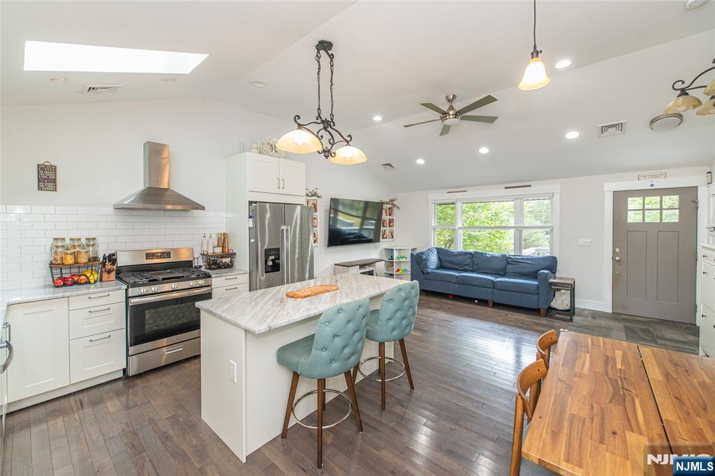 454 Conklintown Road