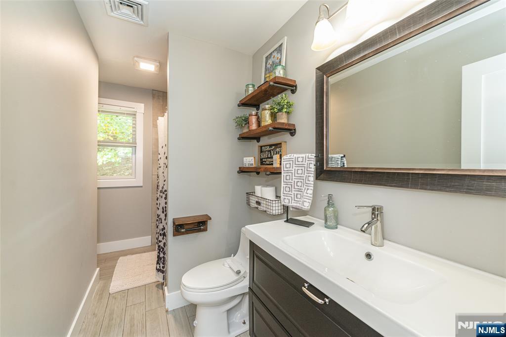 454 Conklintown Road