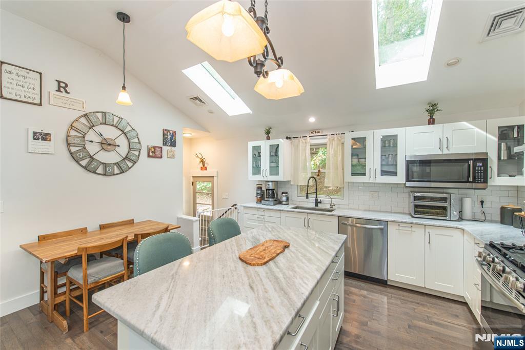 454 Conklintown Road