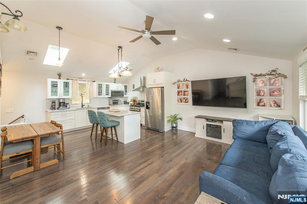 454 Conklintown Road