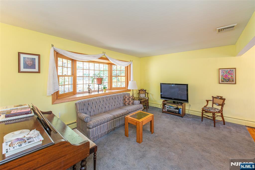 86 Kraft Place