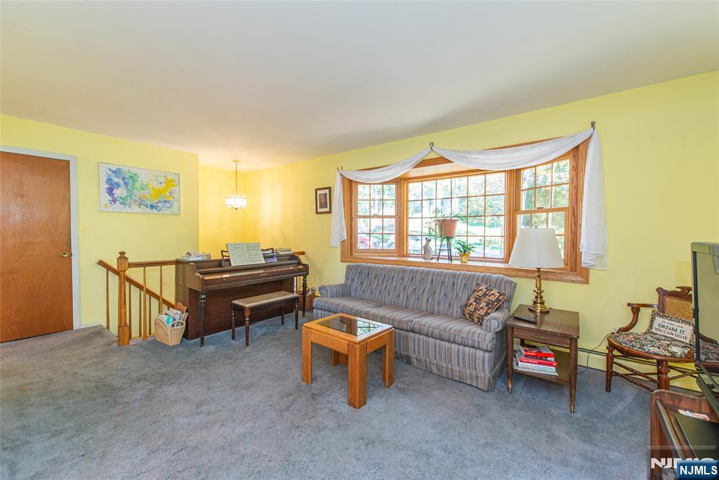 86 Kraft Place