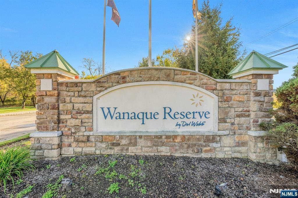 1319 Warrens Way
