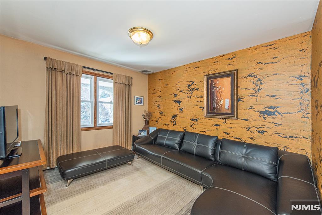 69 Buena Vista Drive