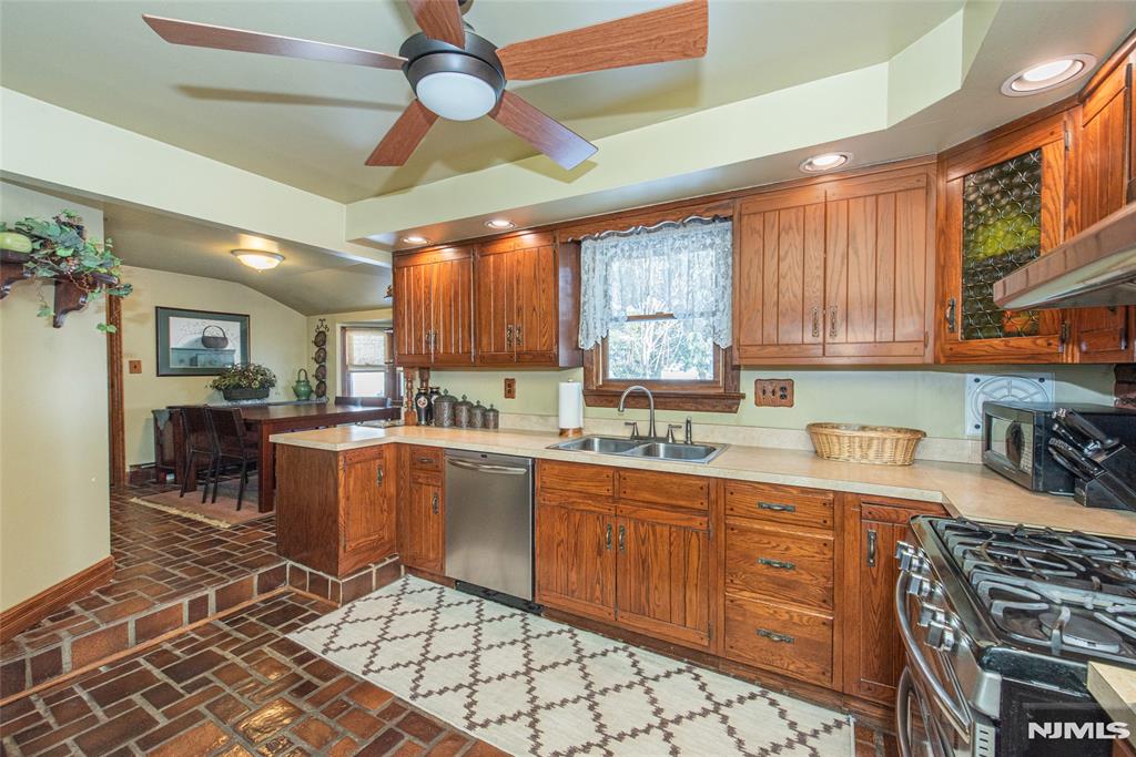 69 Buena Vista Drive