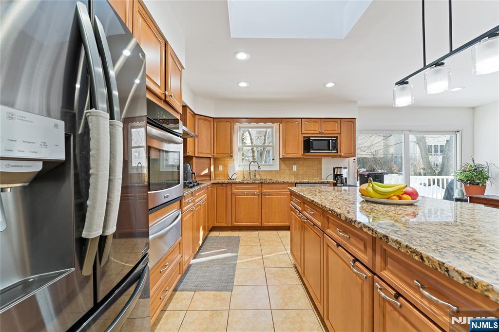 4 Harlow Crescent