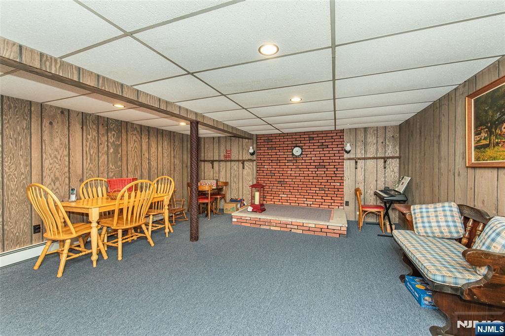 1 Aspen Road