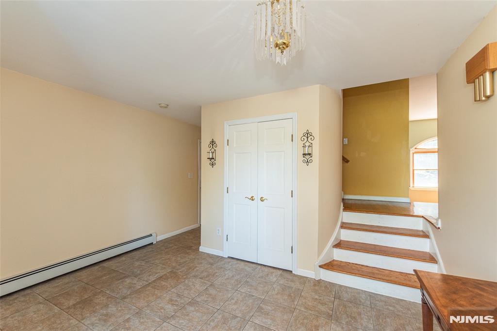 44 Molinari Drive