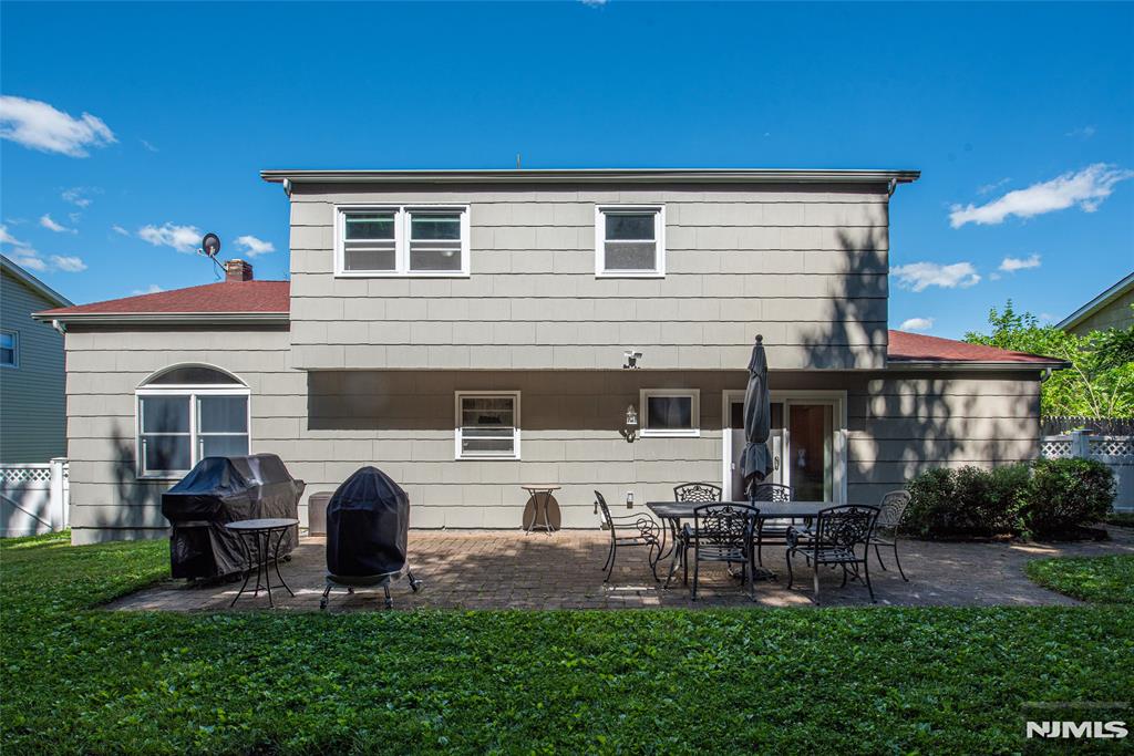 44 Molinari Drive