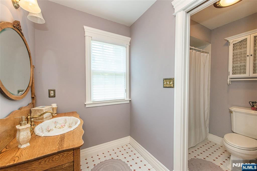 403 Stonetown Road