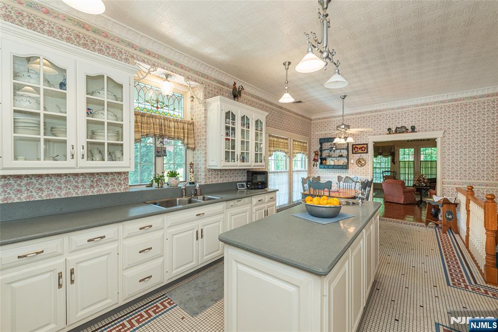 403 Stonetown Road