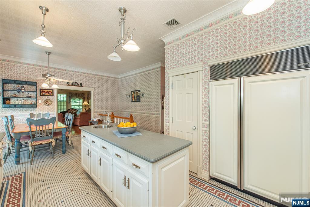 403 Stonetown Road