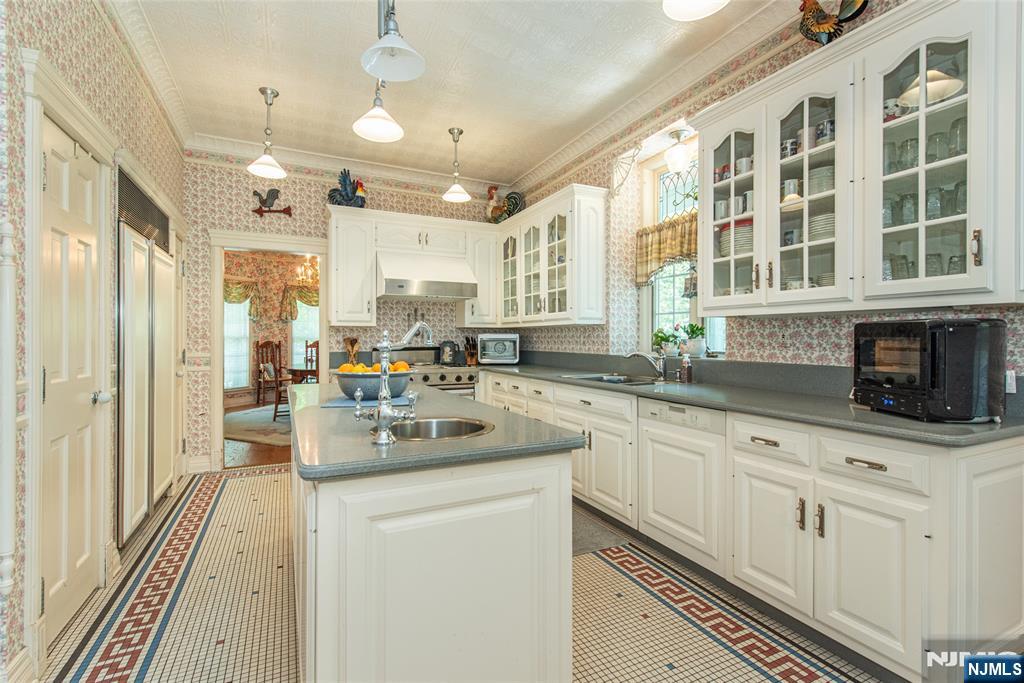 403 Stonetown Road