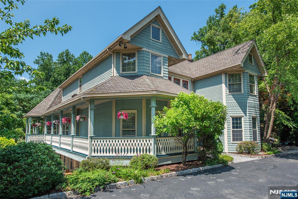 403 Stonetown Road