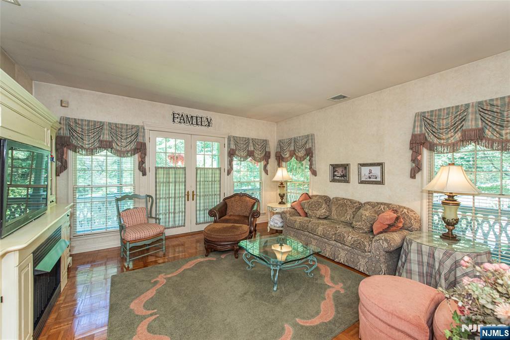 403 Stonetown Road