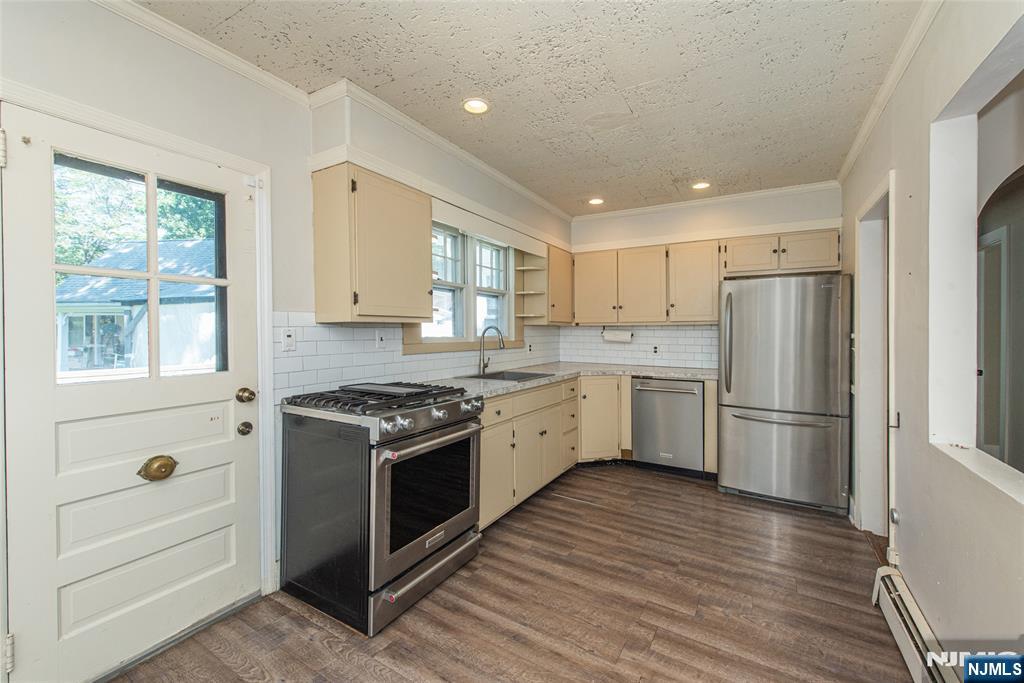 65 Kraft Place