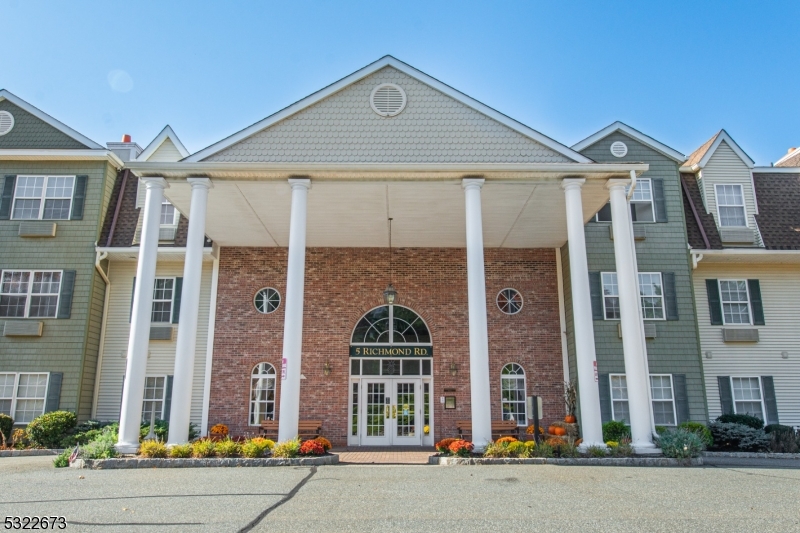 5413 Richmond Rd 413