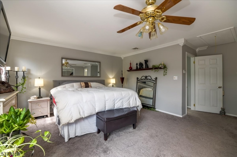 7F Brookside Hts F