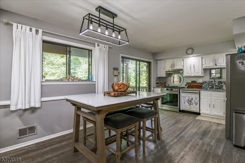 7F Brookside Hts F