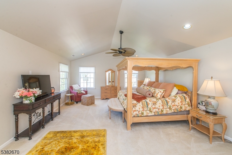 35 Ramapo Mountain Dr