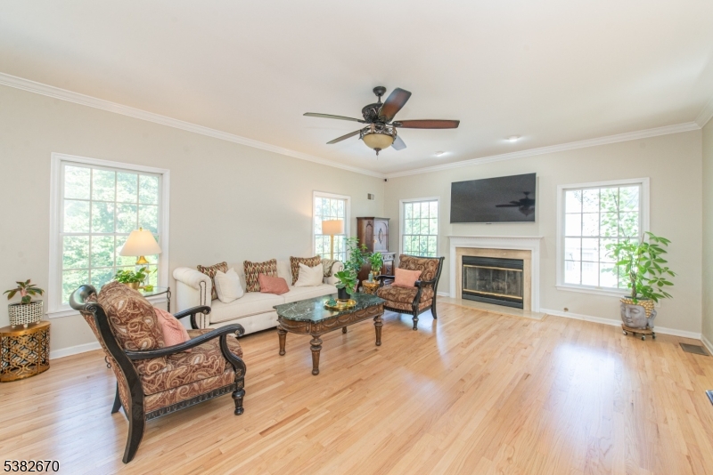 35 Ramapo Mountain Dr