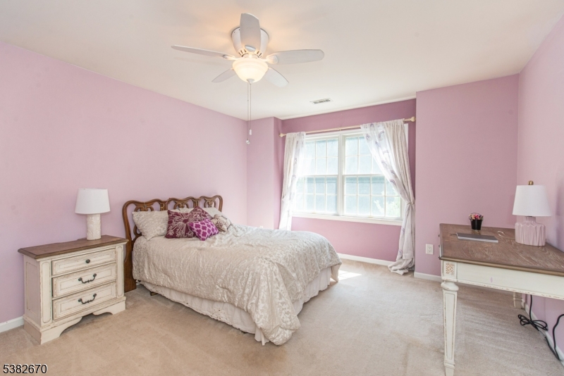 35 Ramapo Mountain Dr
