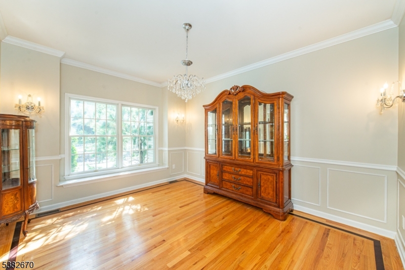 35 Ramapo Mountain Dr