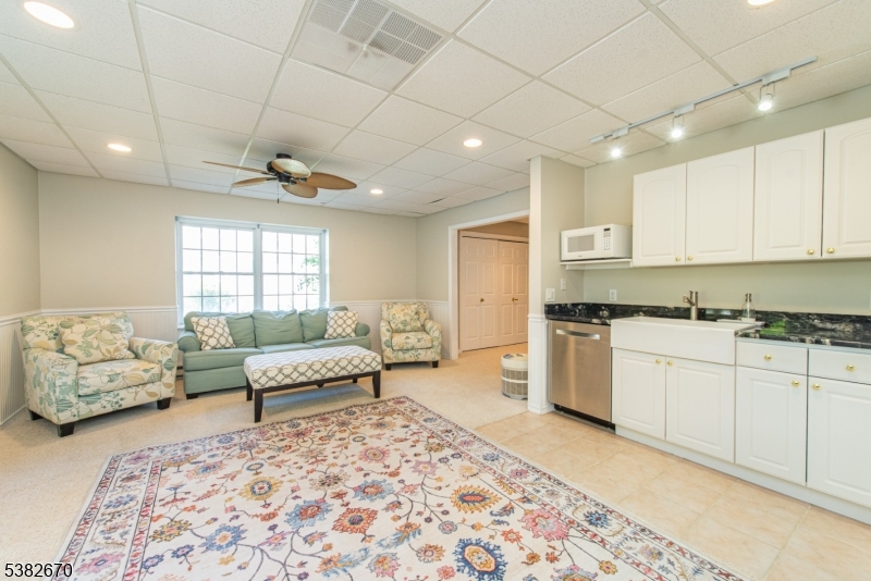 35 Ramapo Mountain Dr