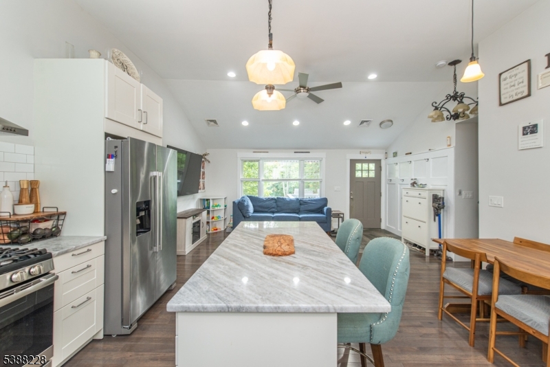454 Conklintown Rd