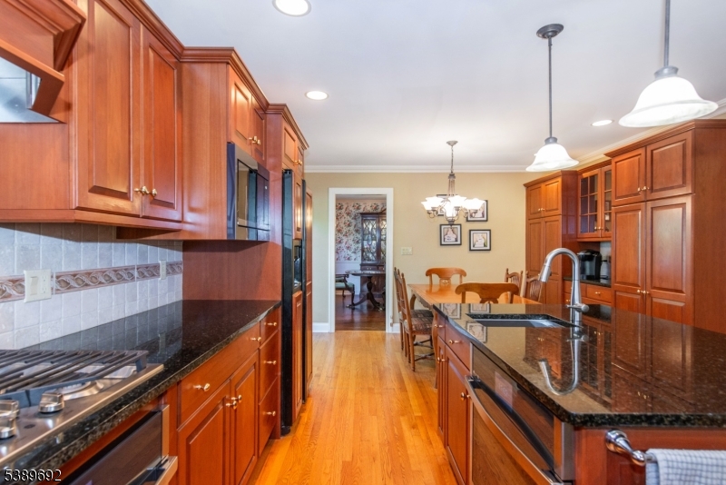 39 Lovell Dr