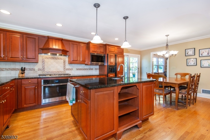39 Lovell Dr