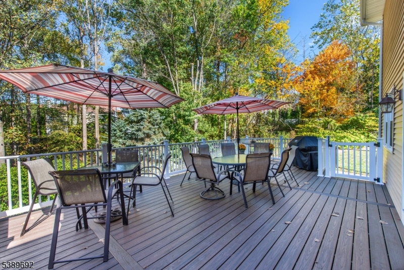39 Lovell Dr