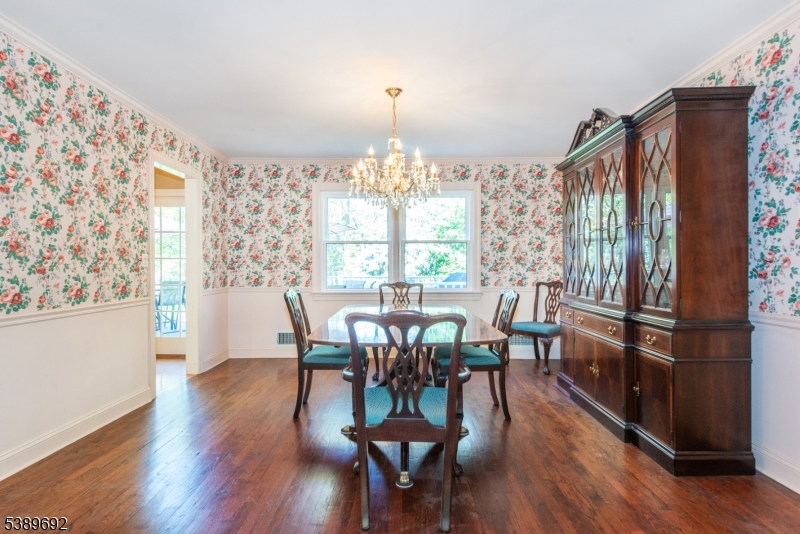 39 Lovell Dr