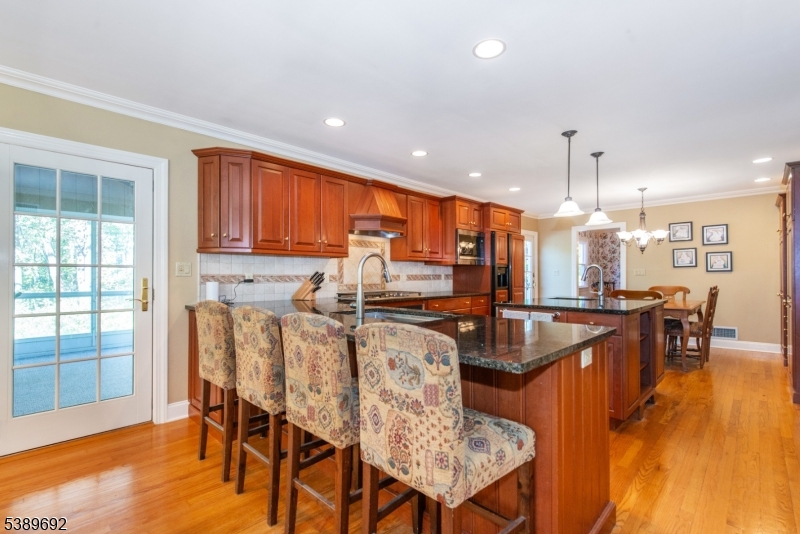 39 Lovell Dr