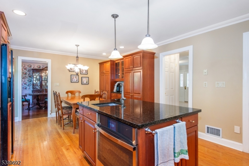 39 Lovell Dr