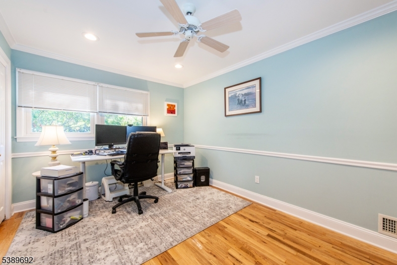 39 Lovell Dr
