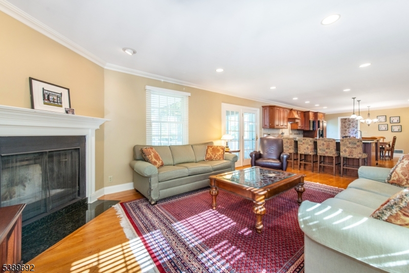 39 Lovell Dr